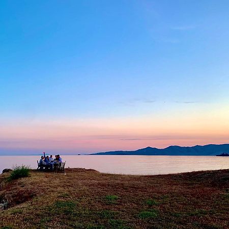 Beach House Set In A Beautiful Bay Karystos  Esterno foto