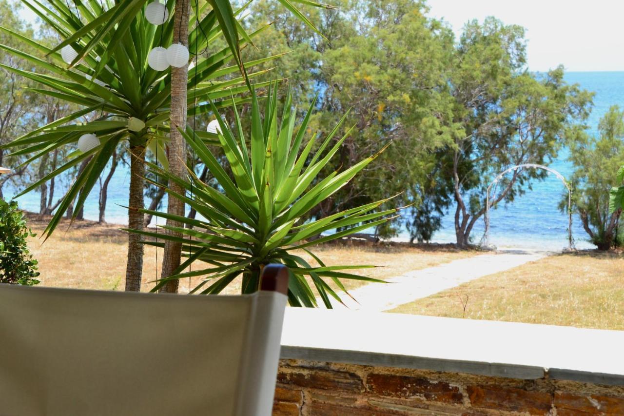 Beach House Set In A Beautiful Bay Karystos  Esterno foto