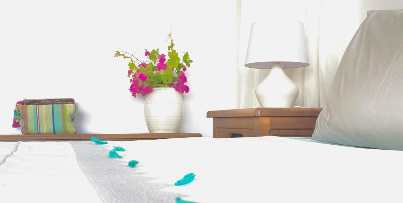Beach House Set In A Beautiful Bay Karystos  Esterno foto