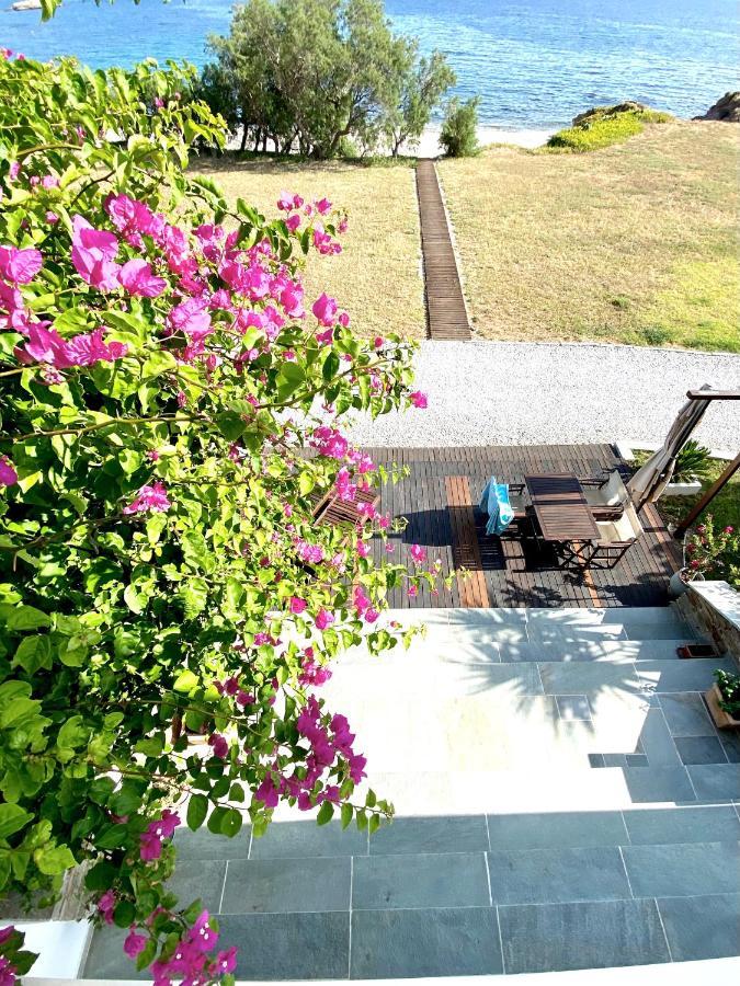 Beach House Set In A Beautiful Bay Karystos  Esterno foto
