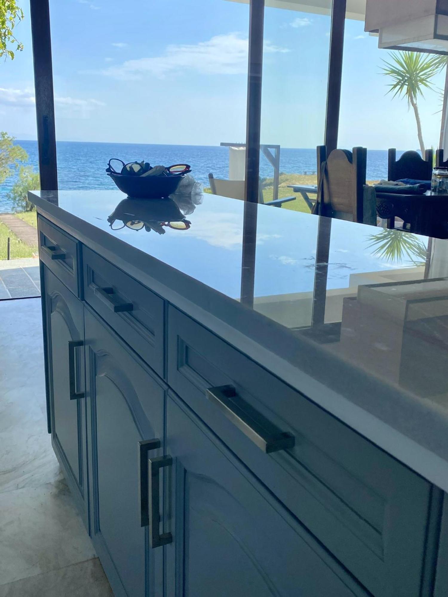 Beach House Set In A Beautiful Bay Karystos  Esterno foto